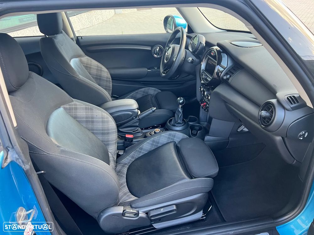 MINI 3 Portas One D - 10