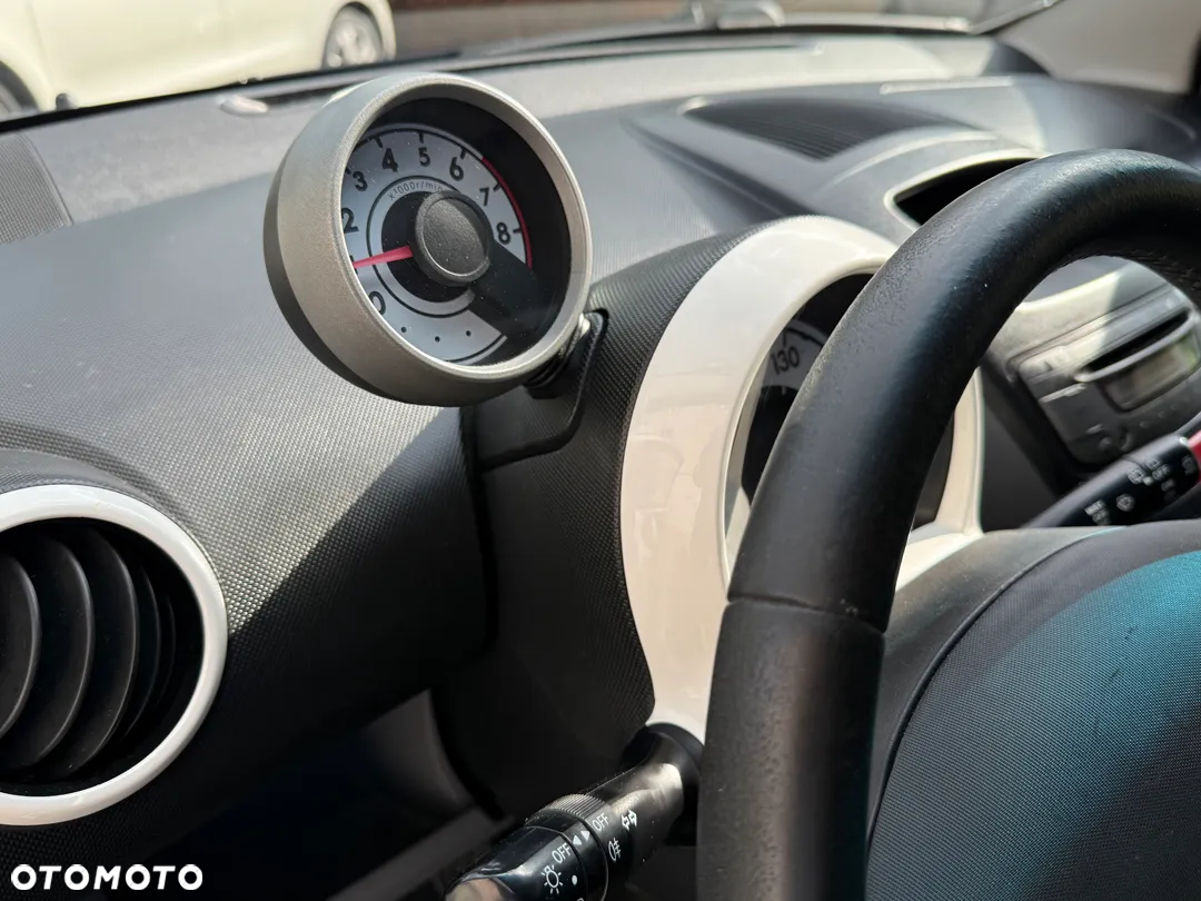 Peugeot 107 - 13