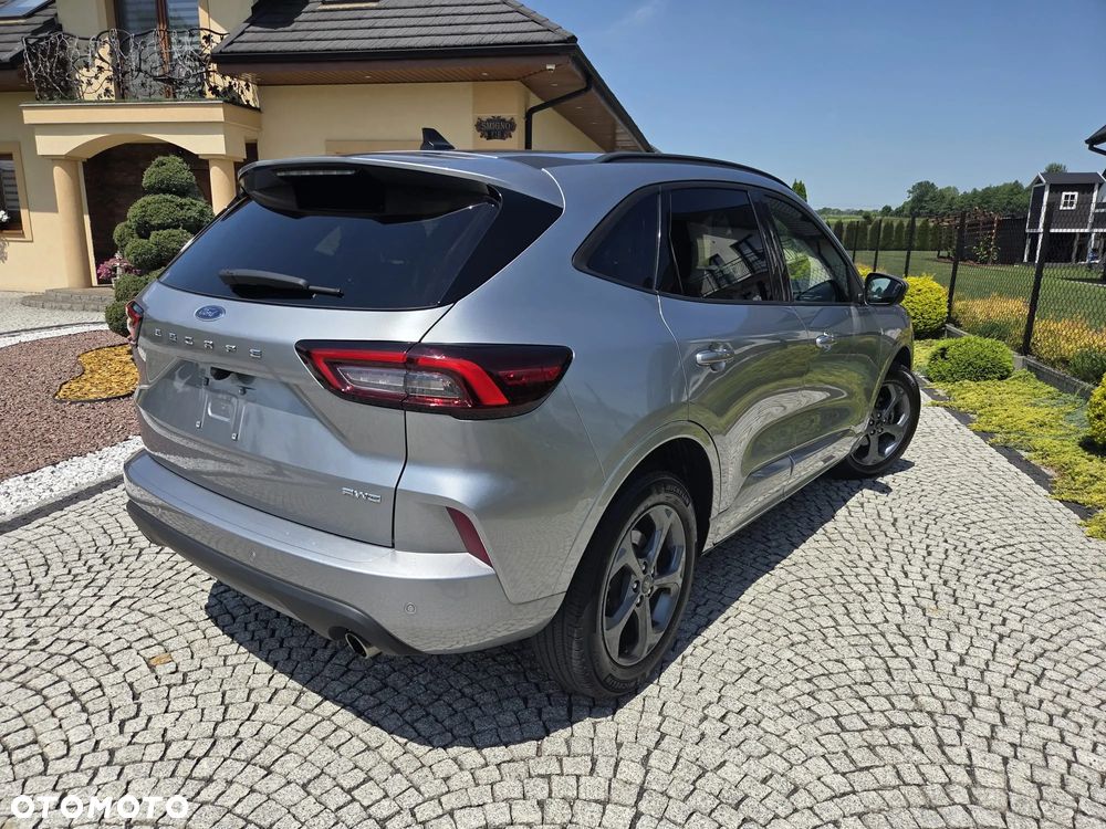 Ford Kuga - 4
