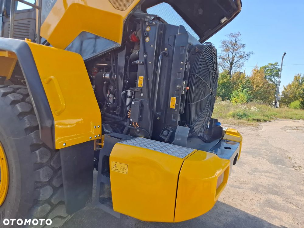 Liu Gong 856H - 9