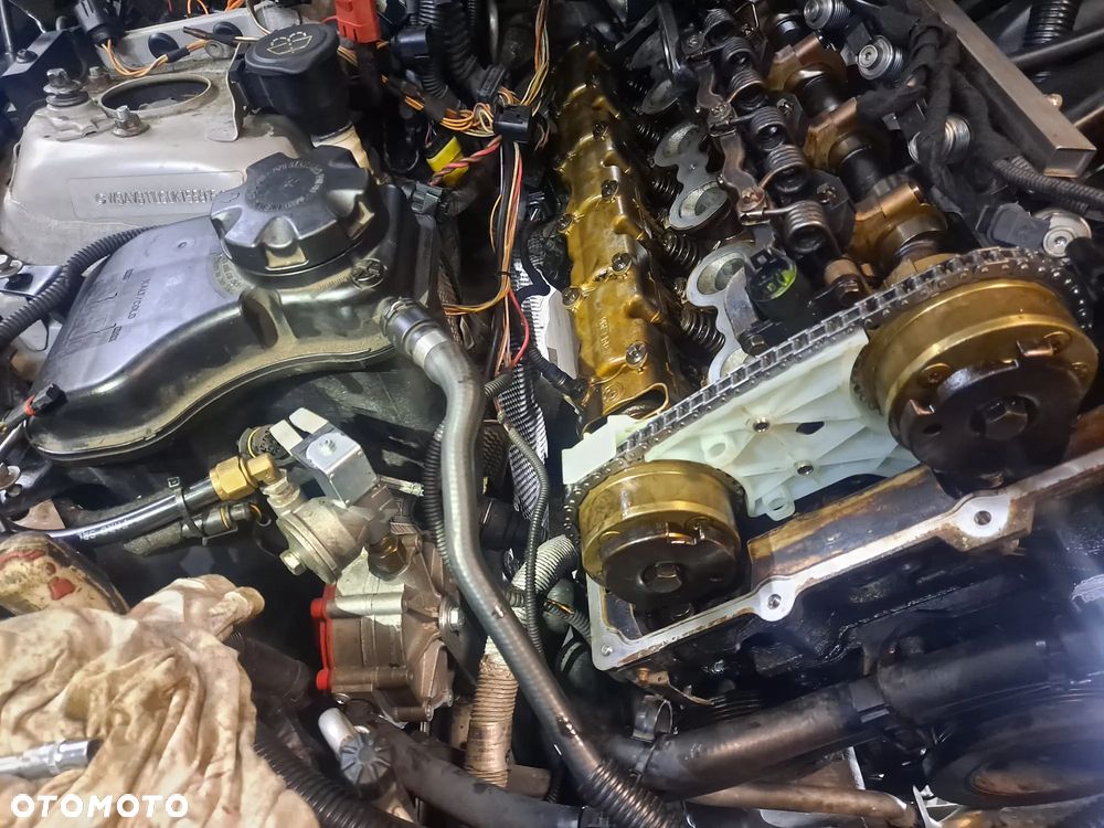 BMW Seria 3 325i - 32