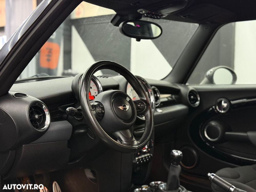 Mini Cooper S Standard - 9