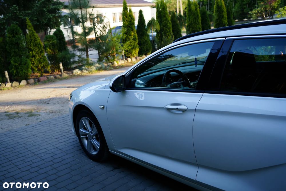Opel Insignia 2.0 CDTI Automatik - 29