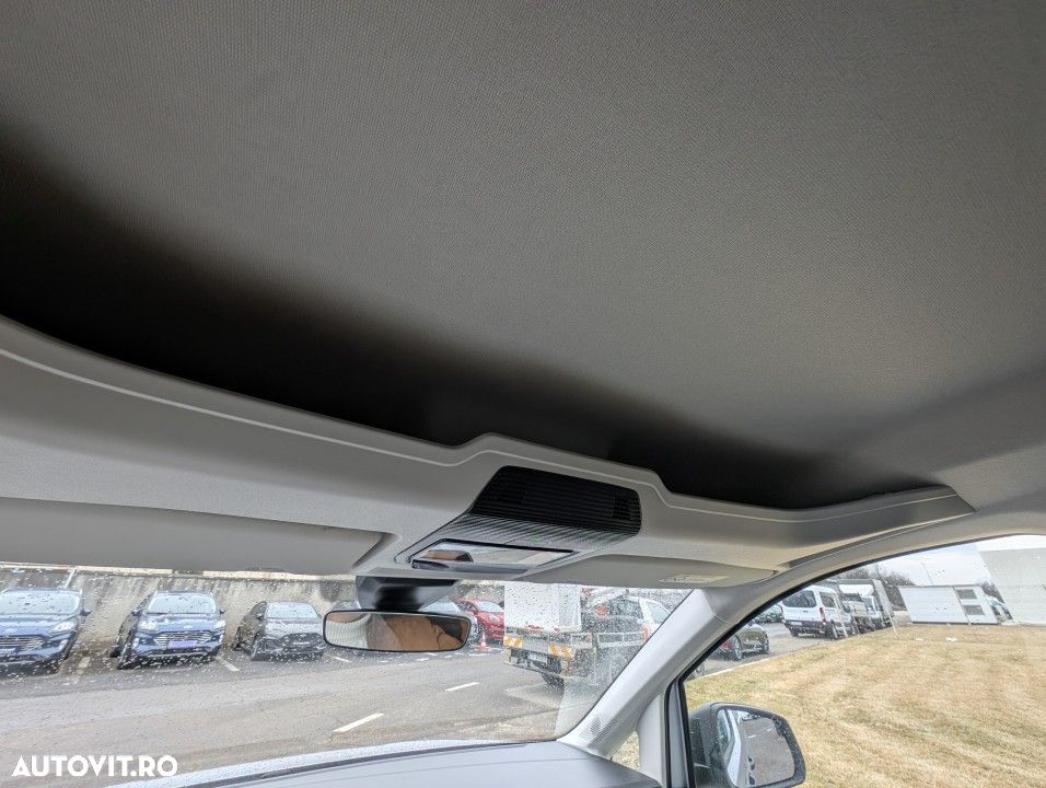 Ford Transit Connect - 27