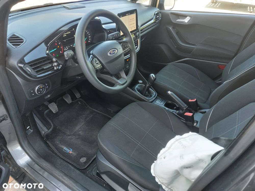 Ford Fiesta - 7