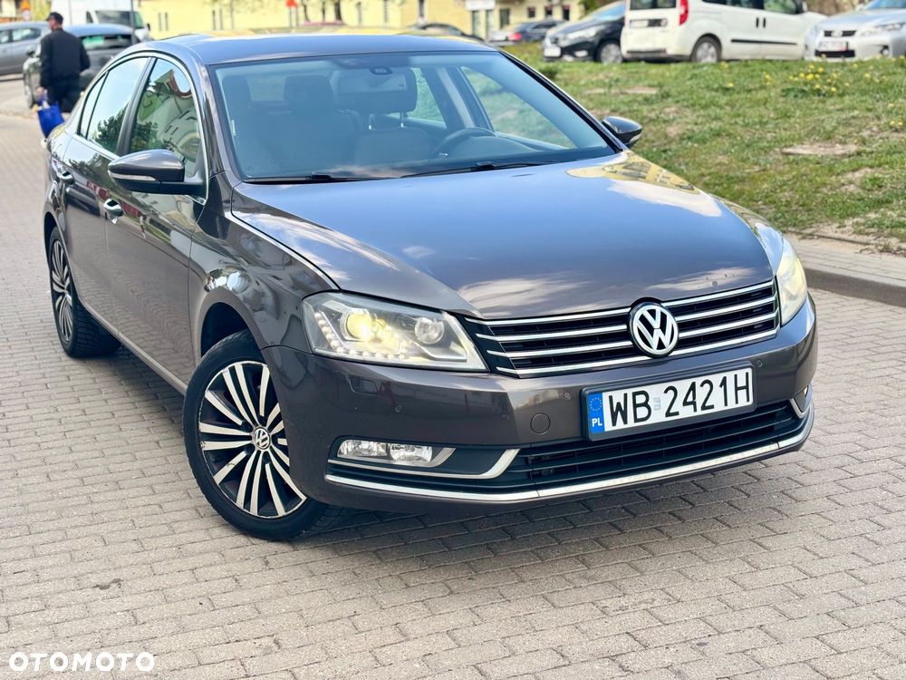 Volkswagen Passat - 2