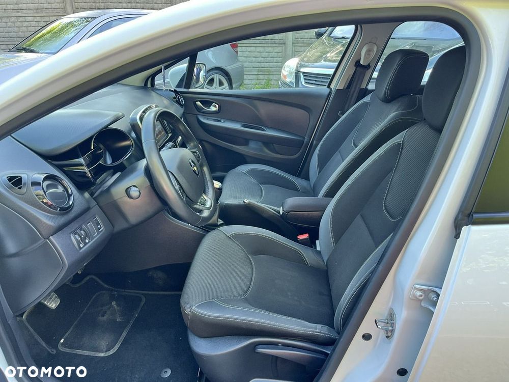 Renault Clio - 18