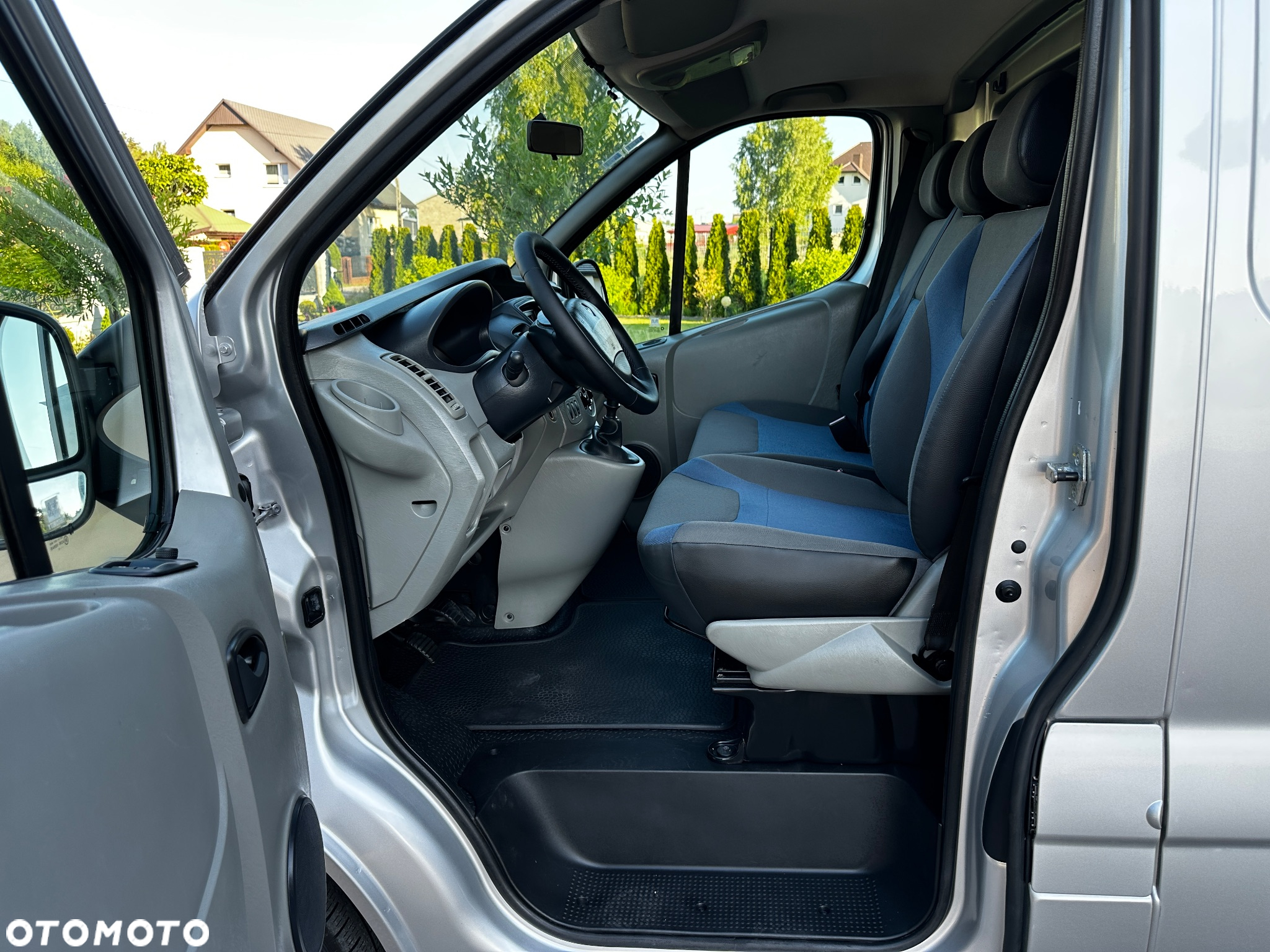 Renault Trafic - 23