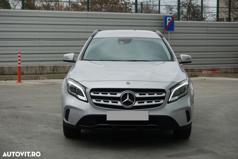 Mercedes-Benz GLA 200 d 4Matic 7G-DCT Urban - 7