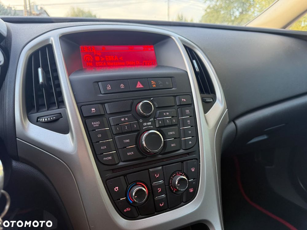 Opel Astra 1.4 T Cosmo - 9