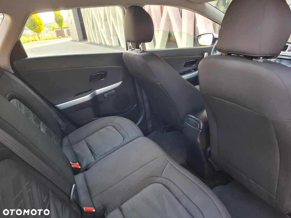 Kia Ceed 1.4 CVVT Dream Team Edition - 27