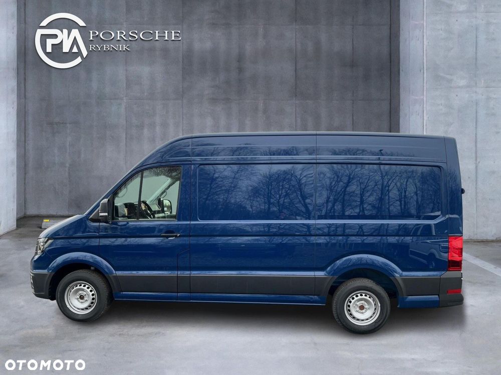 Volkswagen Crafter 35 Furgon z wysokim dachem silnik: 2,0 l EU6 SCR 140 KM / skrzynia biegów: automatyczna 8-biegowa rozstaw osi: 3640 mm - 8