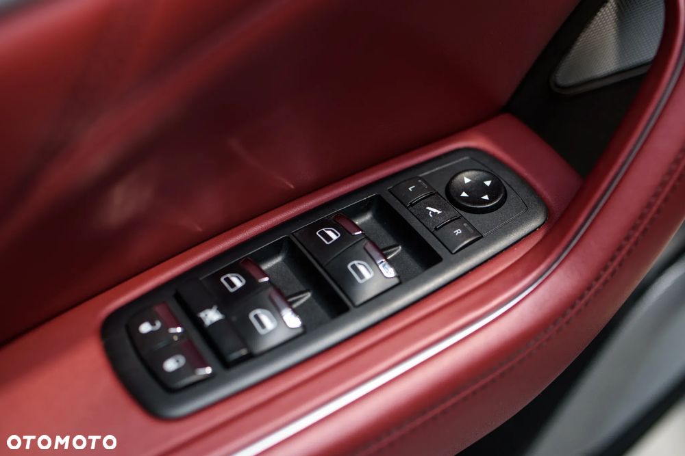 Maserati Levante Trofeo Q4 - 14