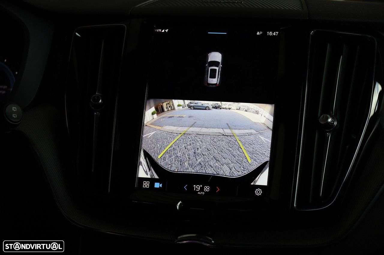 Volvo XC 60 2.0 T6 PHEV Black Edition AWD - 23