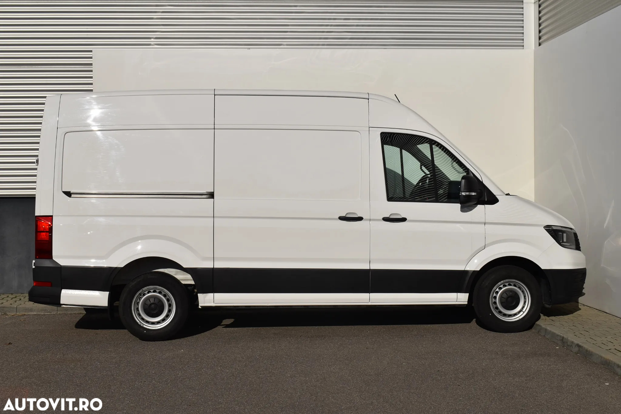 Volkswagen VW Crafter 3.5 Furgon L3H3 FWD 103kW - 4