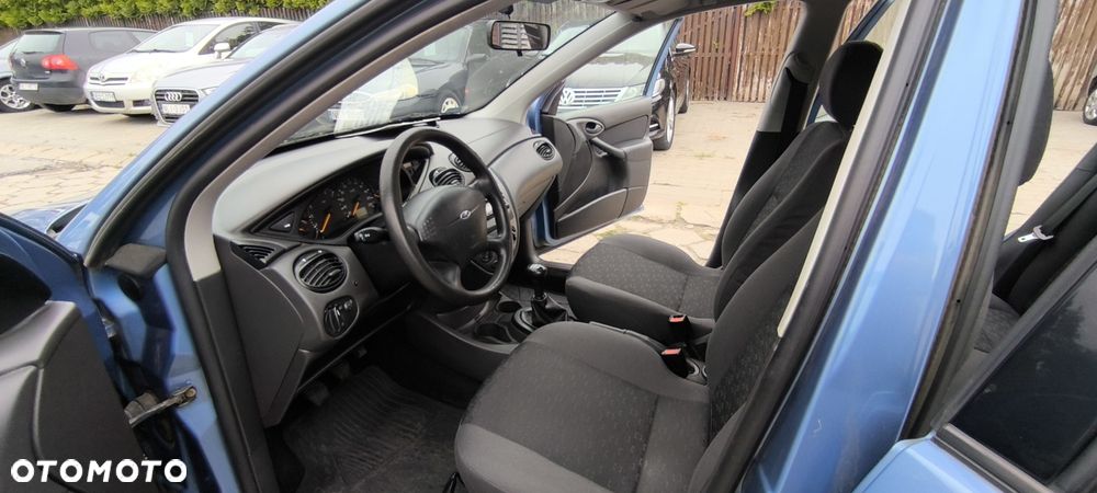 Ford Focus - 8
