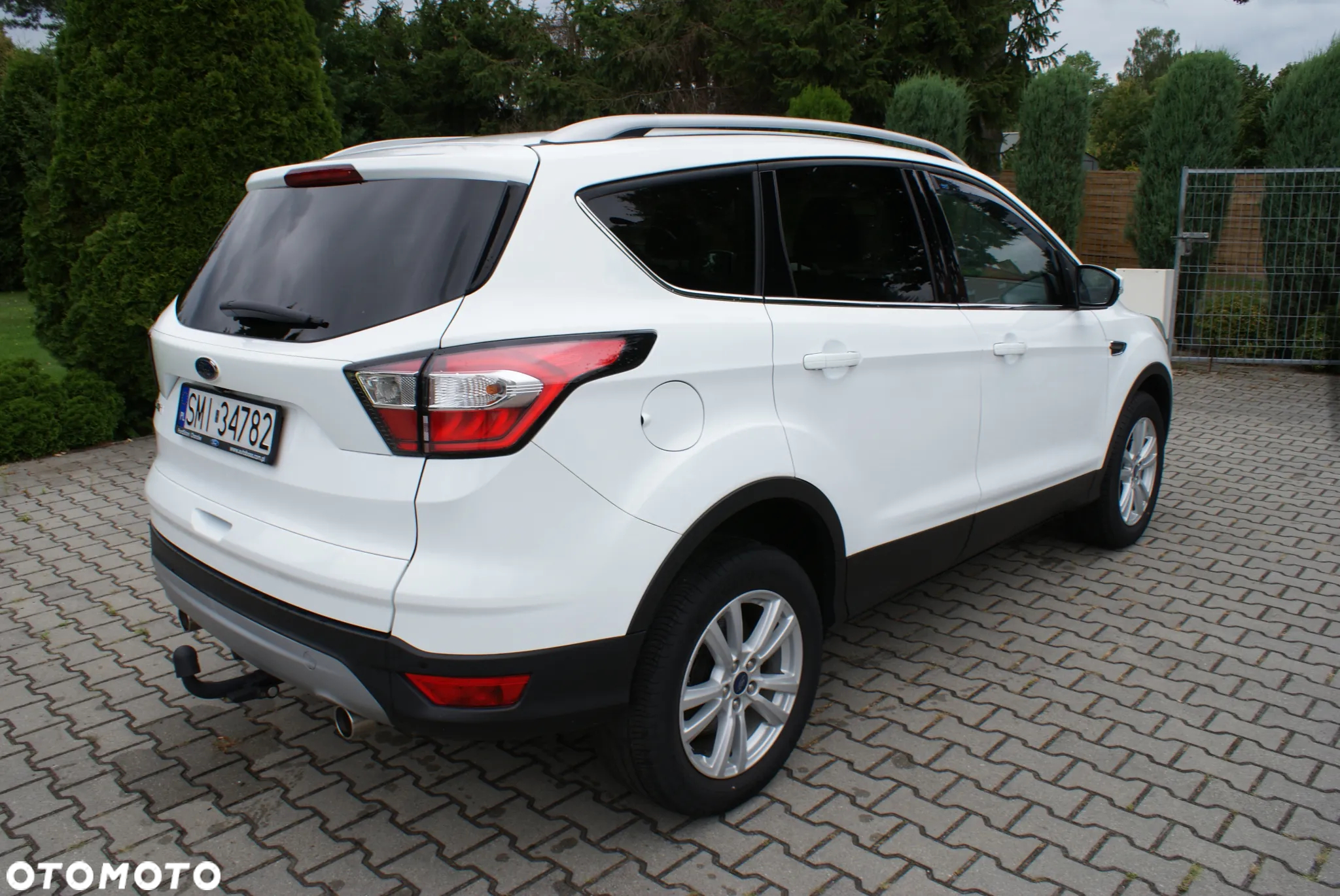 Ford Kuga - 12