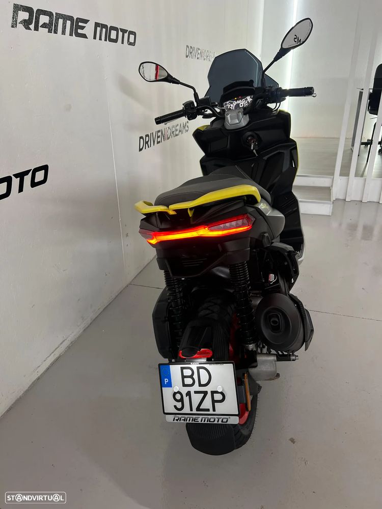 Aprilia SR GT 125 - 15