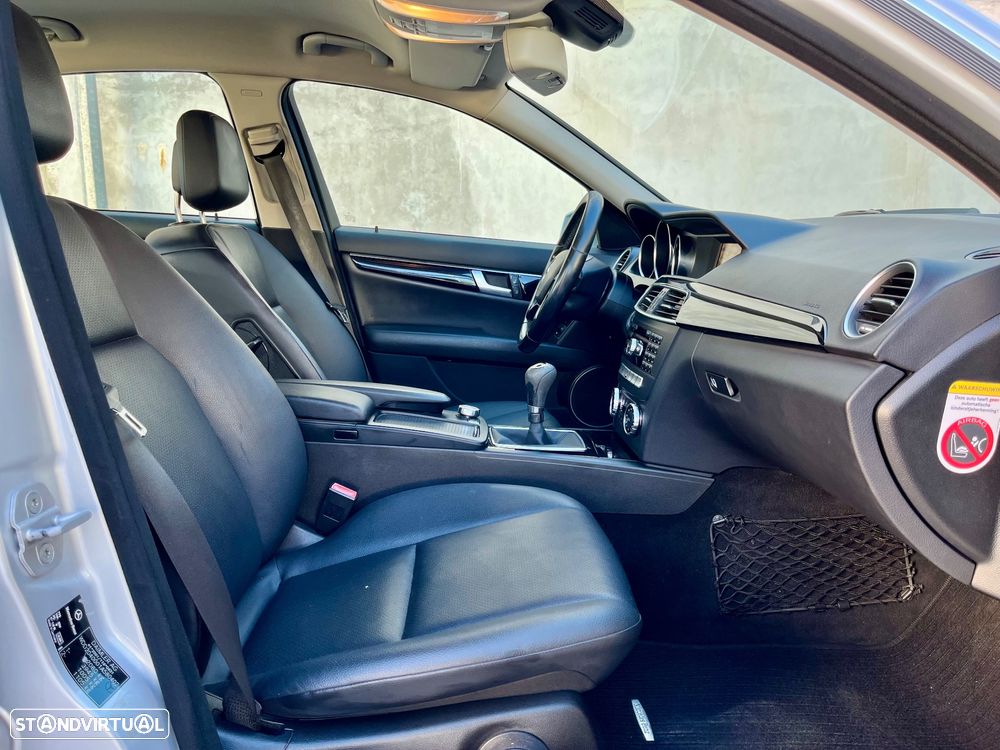 Mercedes-Benz C 180 CDi Avantgarde BlueEfficiency - 34