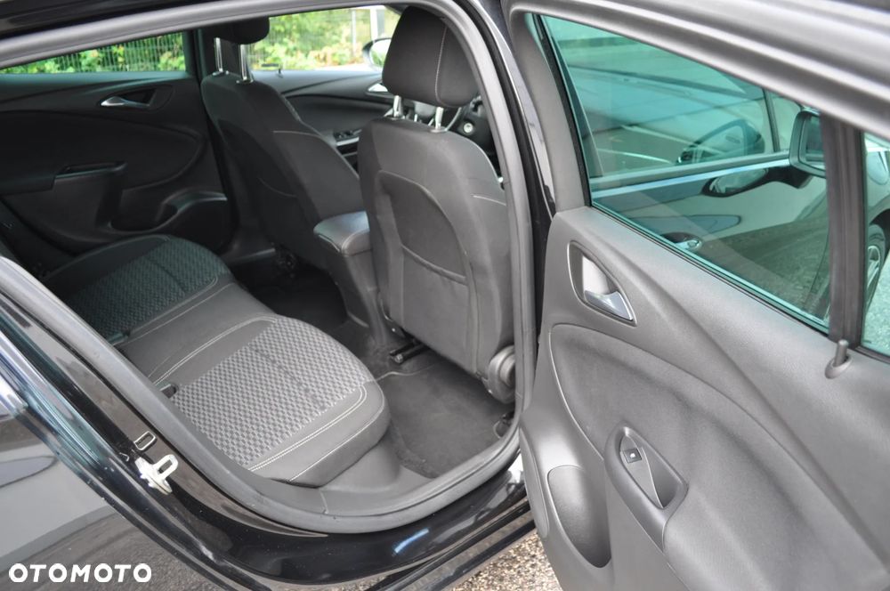 Opel Astra 1.4 Turbo Dynamic - 17