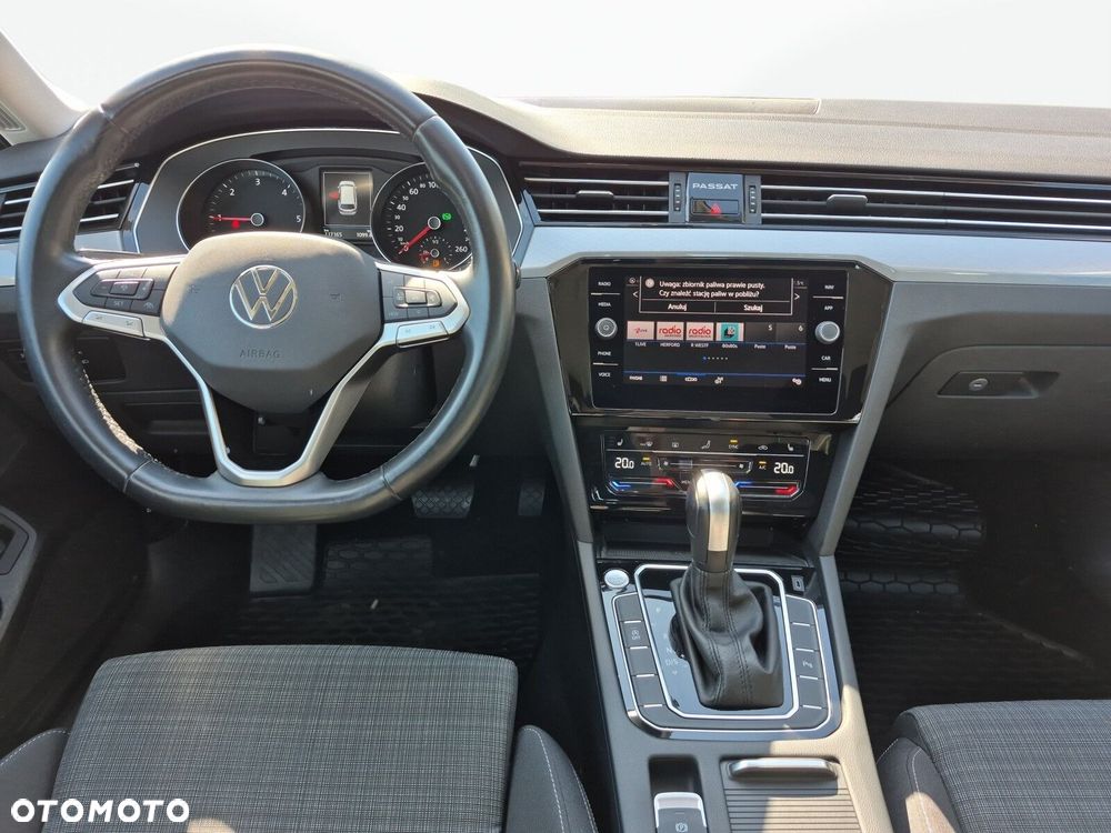 Volkswagen Passat Variant 2.0 TDI SCR Business Plus DSG - 14