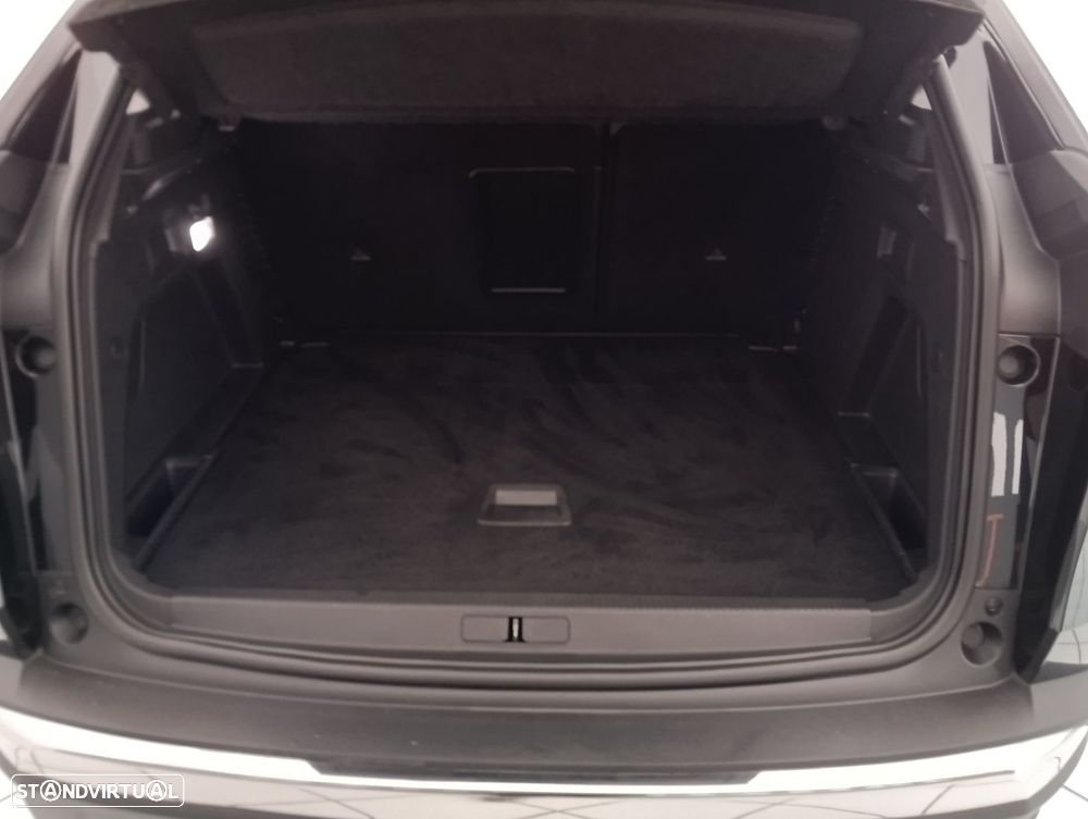 Peugeot 3008 1.6 BlueHDi Allure EAT6 J18 - 25