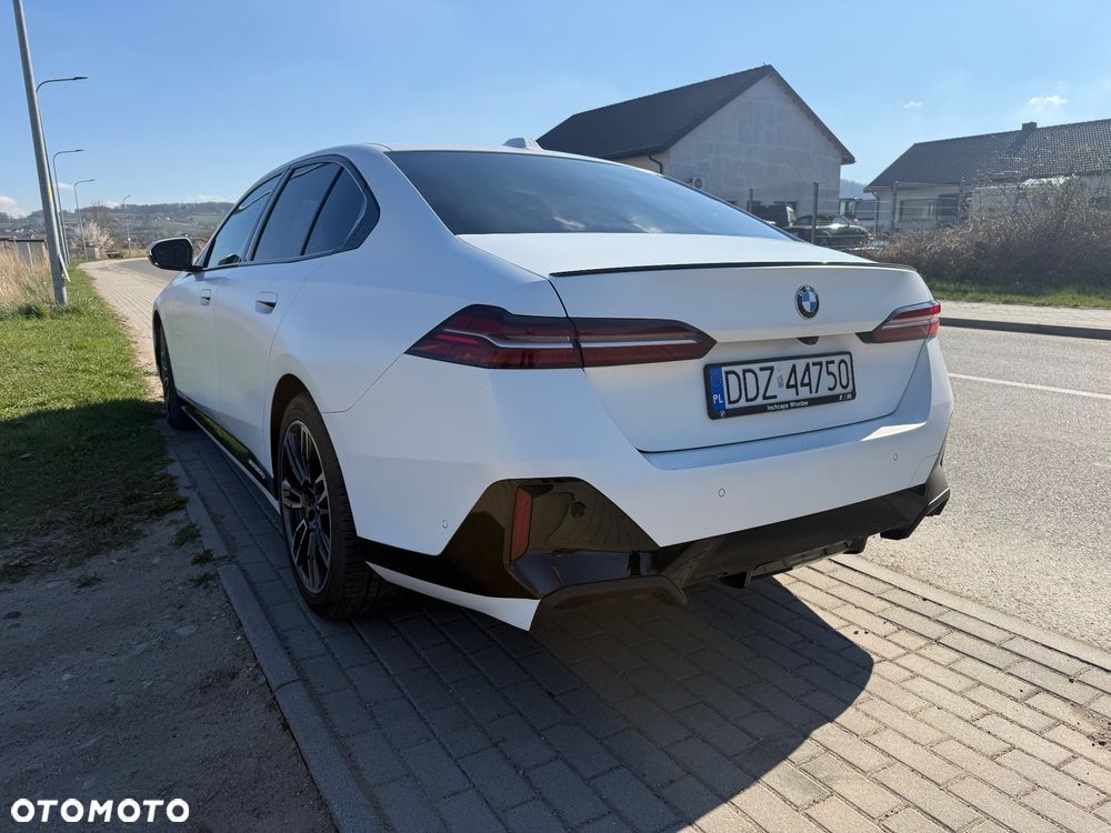 BMW Seria 5 520d xDrive mHEV - 5