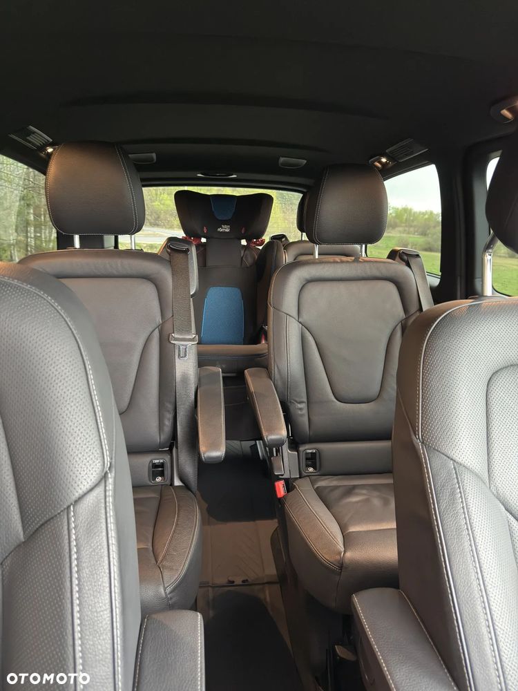 Mercedes-Benz Klasa V 300 d kompakt 4Matic 9G-TRONIC Style - 35