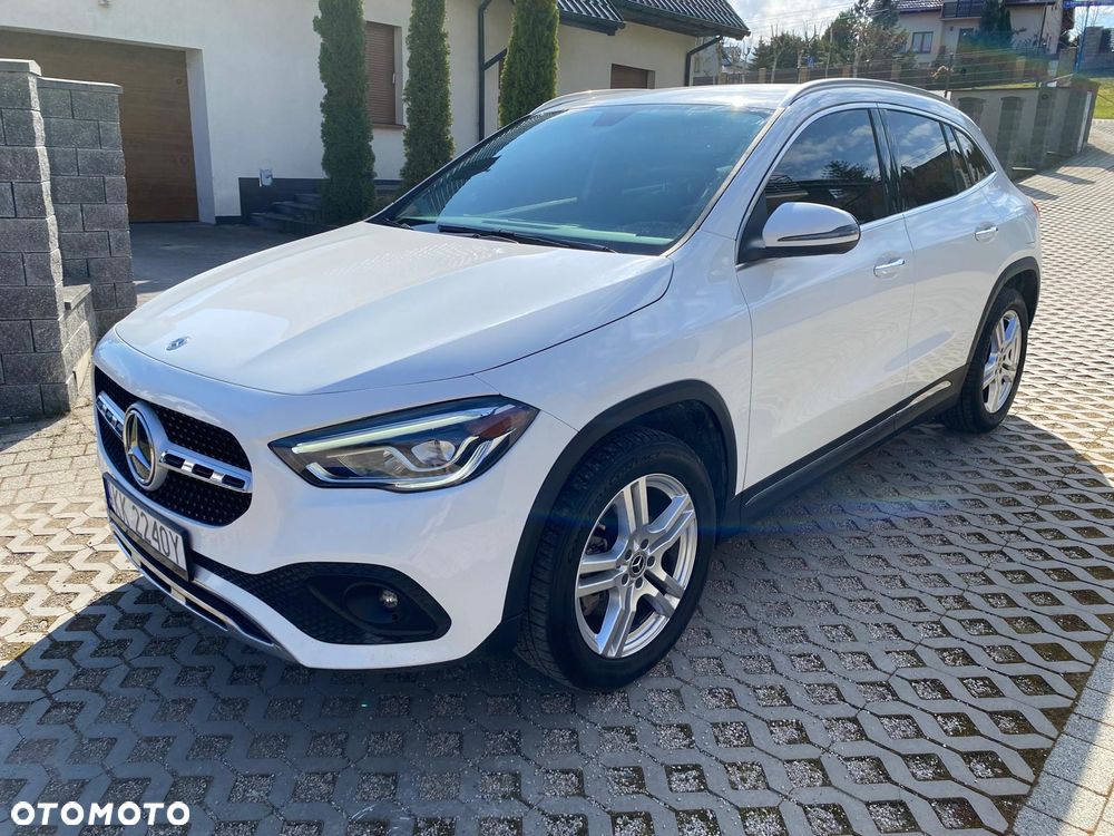 Mercedes-Benz GLA 250 4Matic 8G-DCT Progressive - 3