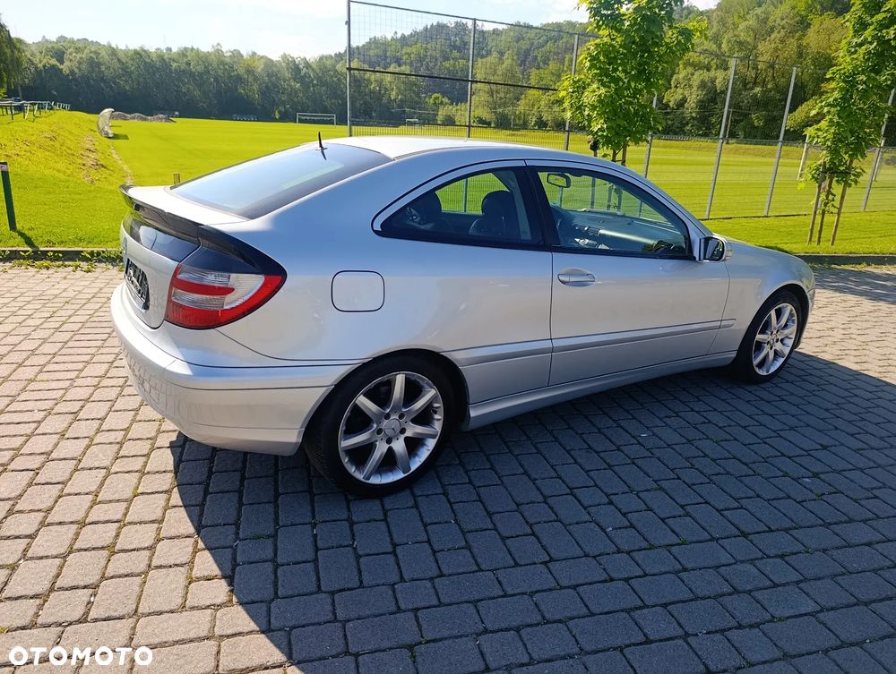 Mercedes-Benz Klasa C 200 Kompressor Sportcoupe - 6