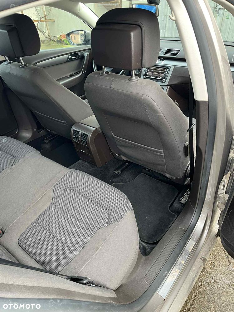 Volkswagen Passat 1.8 TSI Comfortline - 11