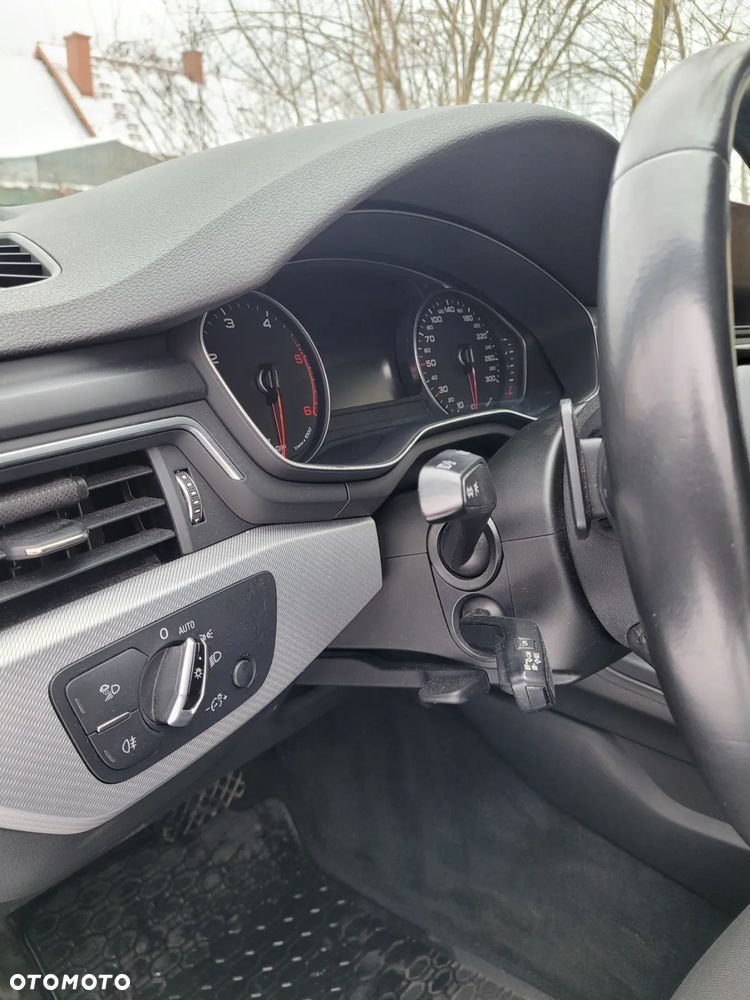 Audi A4 Avant 2.0 TDI S tronic - 10