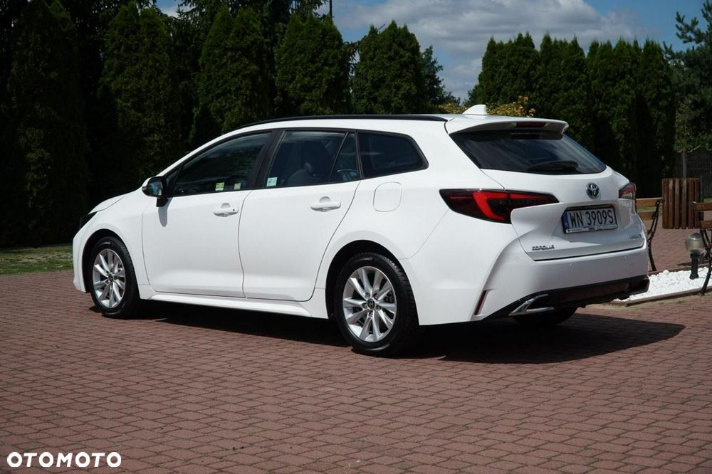 Toyota Corolla 1.8 Hybrid Comfort - 16