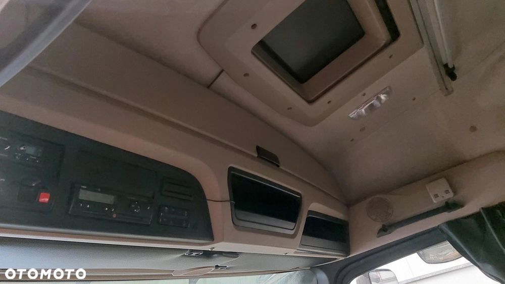 MERCEDES ACTROS MP4 KABINA KPL STREAM SPACE WĄSKA 2,30 - 7
