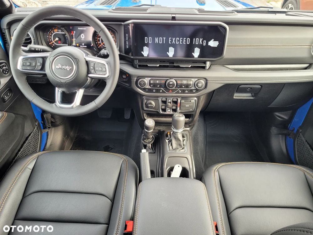 Jeep Wrangler - 22