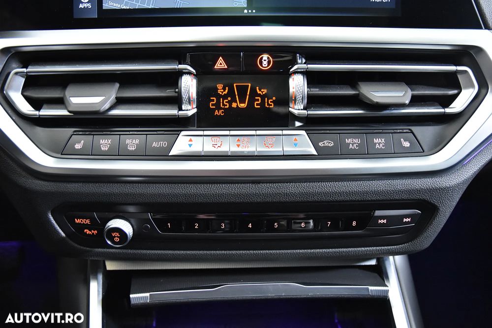 BMW Seria 3 330i xDrive AT - 18