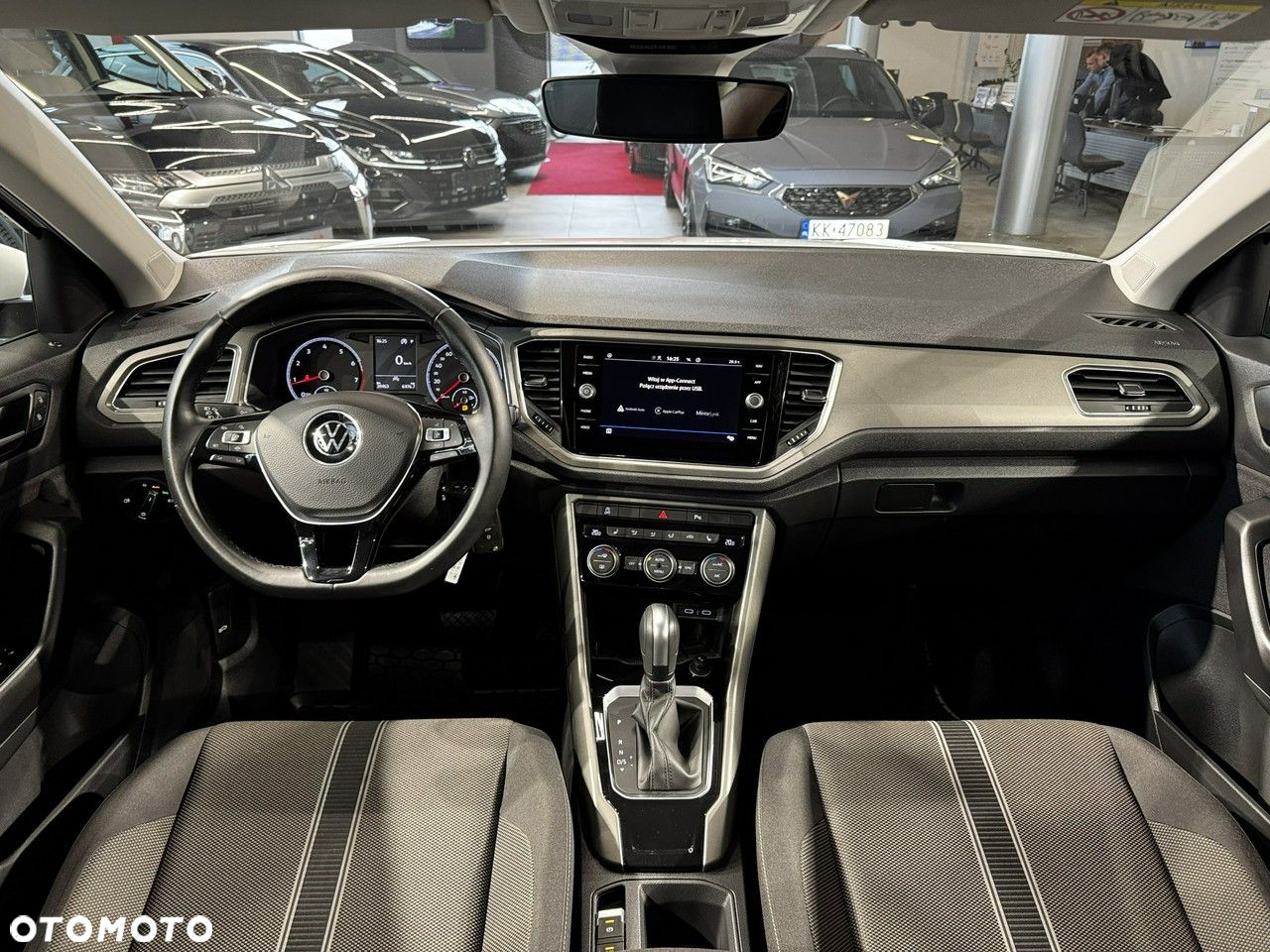 Volkswagen T-Roc - 19