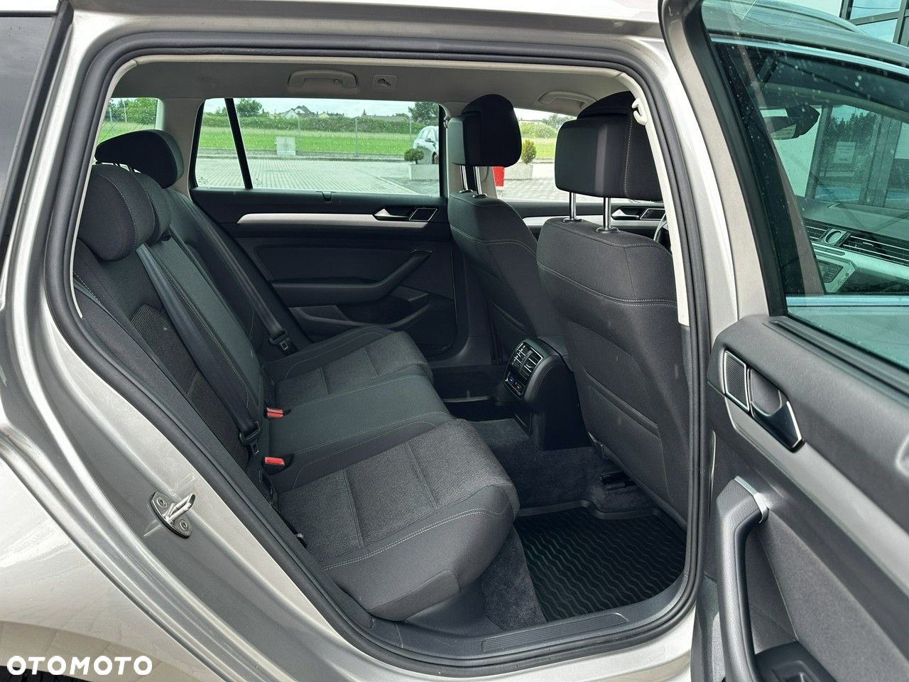 Volkswagen Passat 2.0 TDI BMT Highline DSG - 14