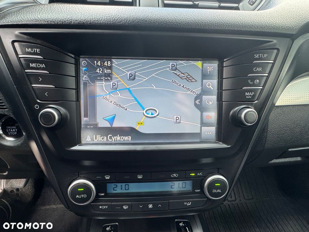 Toyota Avensis 2.0 D-4D Prestige - 31
