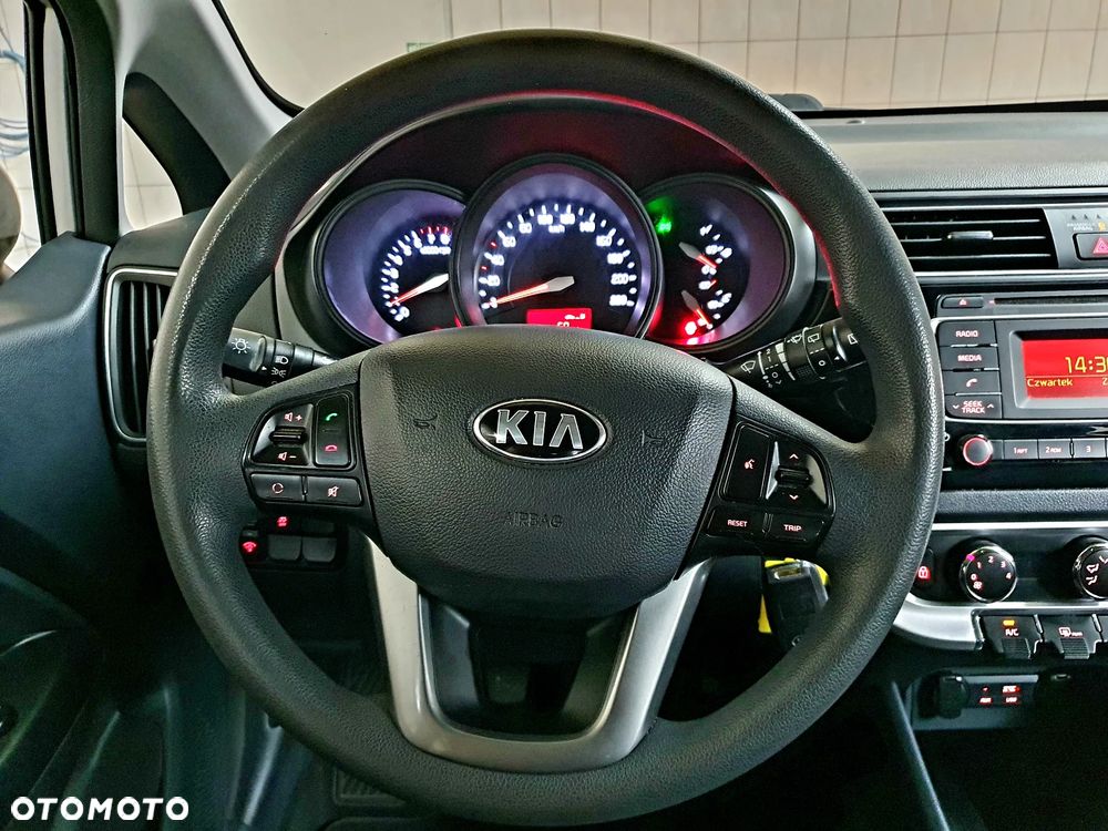 Kia Rio 1.2 L - 7