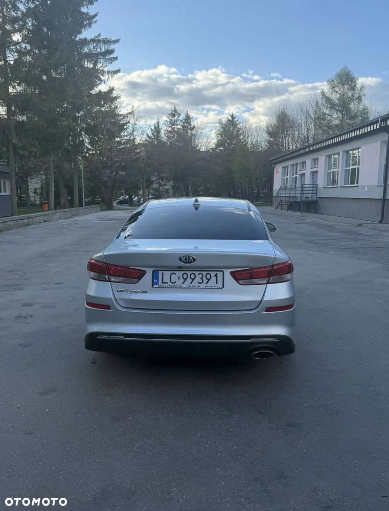 Kia Optima - 5