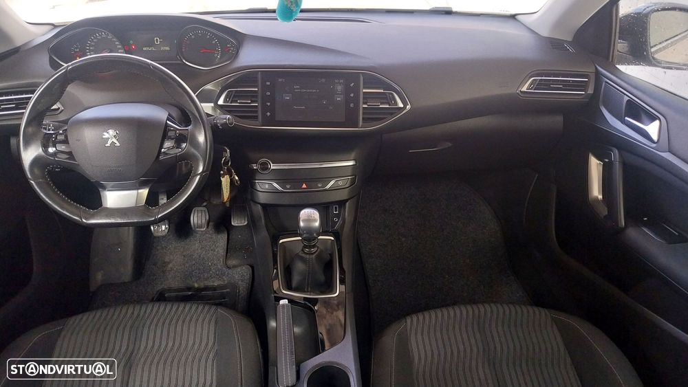 Peugeot 308 1.2 PureTech Allure J18 - 7