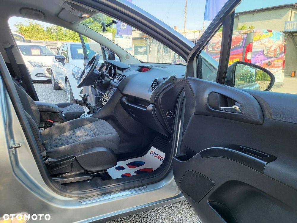 Opel Meriva - 17