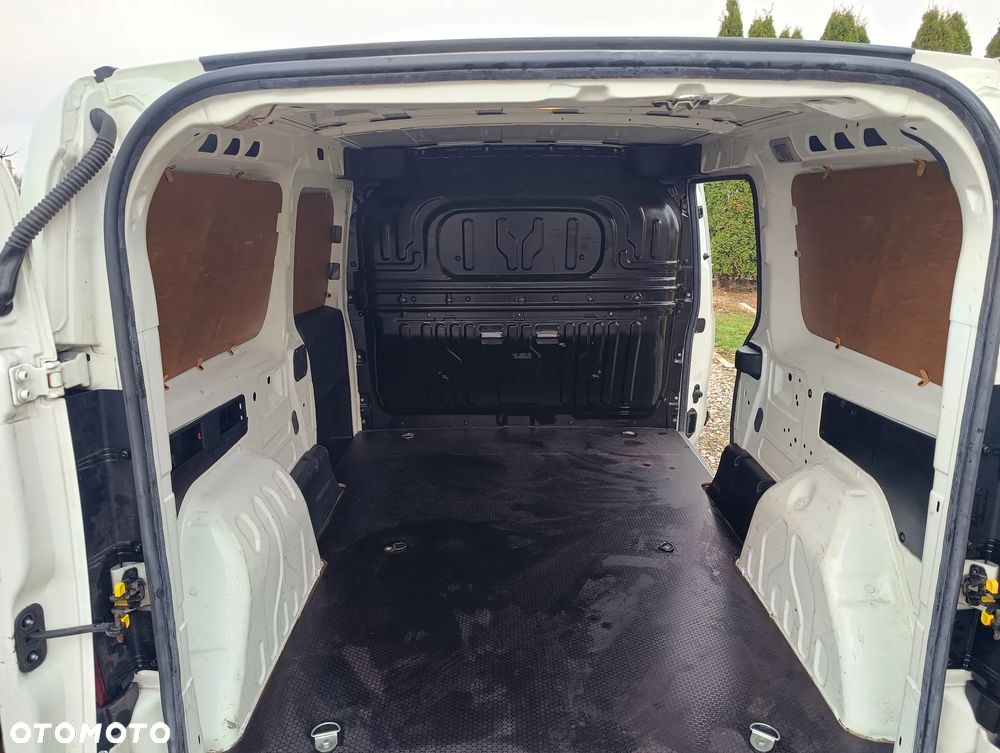 Fiat DOBLO - 10