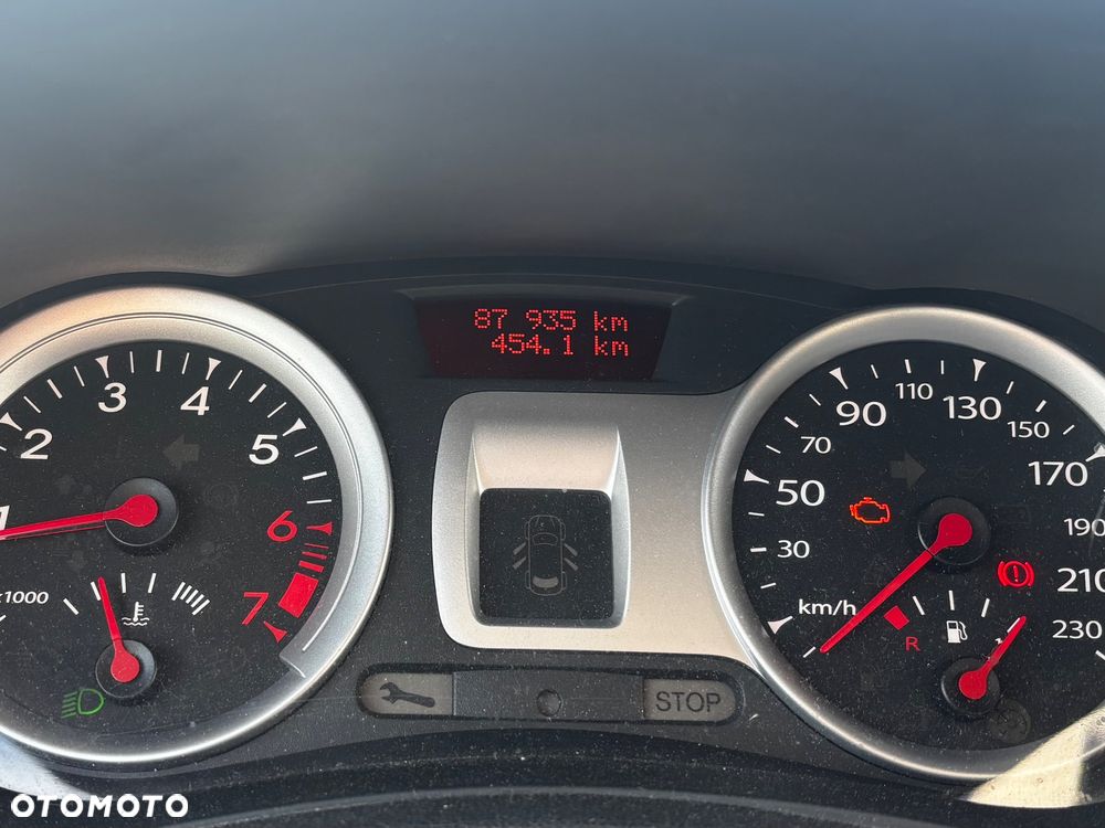 Renault Clio 1.2 16V Authentique Euro5 - 8