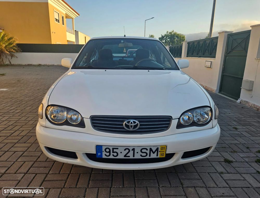 Toyota Corolla Starvan 2.0 D-4D - IVA Dedutível - 2