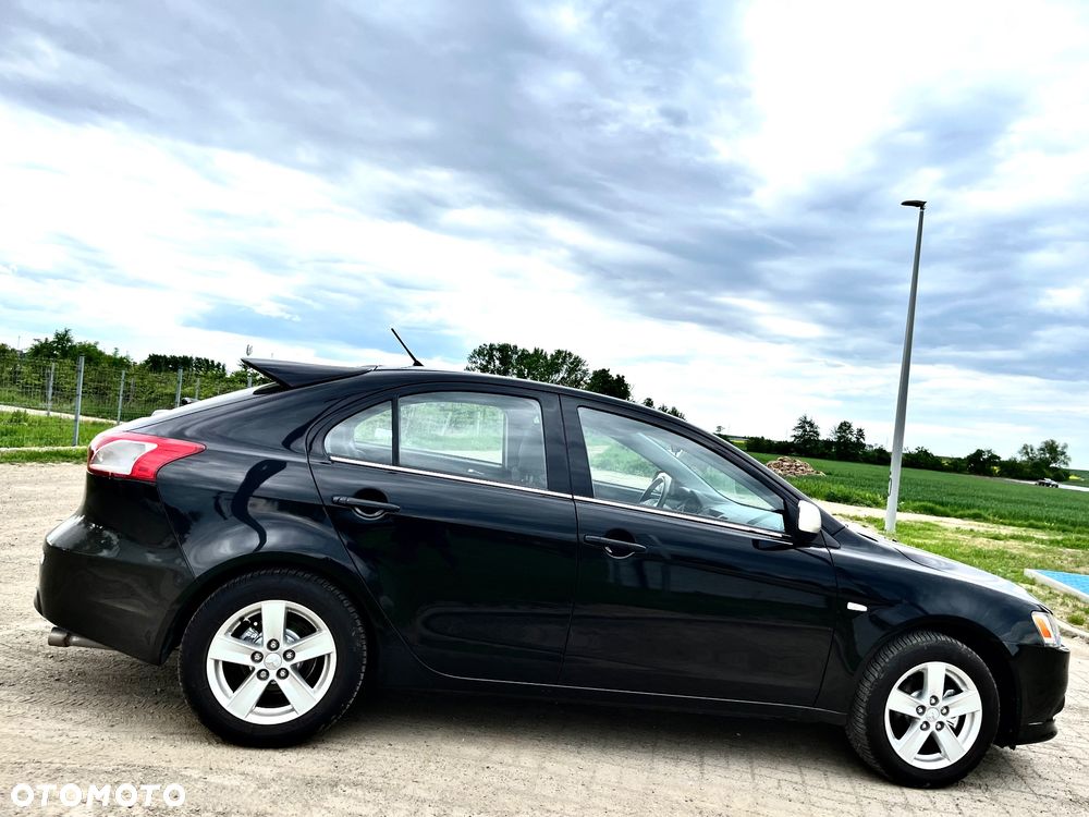 Mitsubishi Lancer 1.8 Intense - 8
