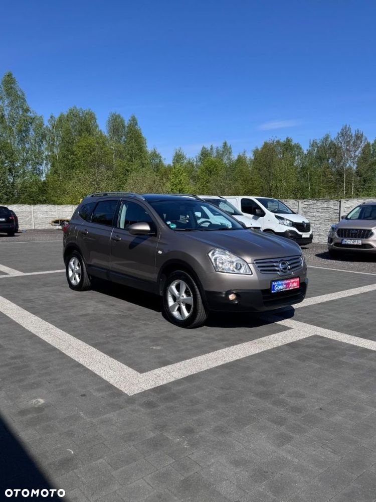 Nissan Qashqai+2 - 10