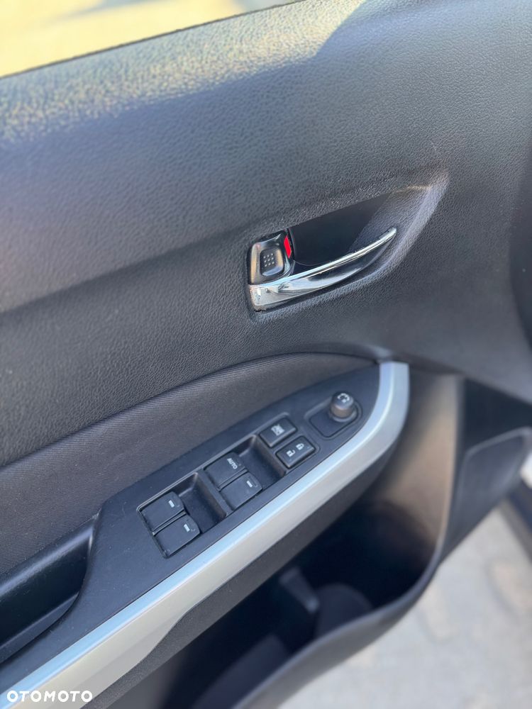 Suzuki Vitara 1.6 XLED 4WD - 10