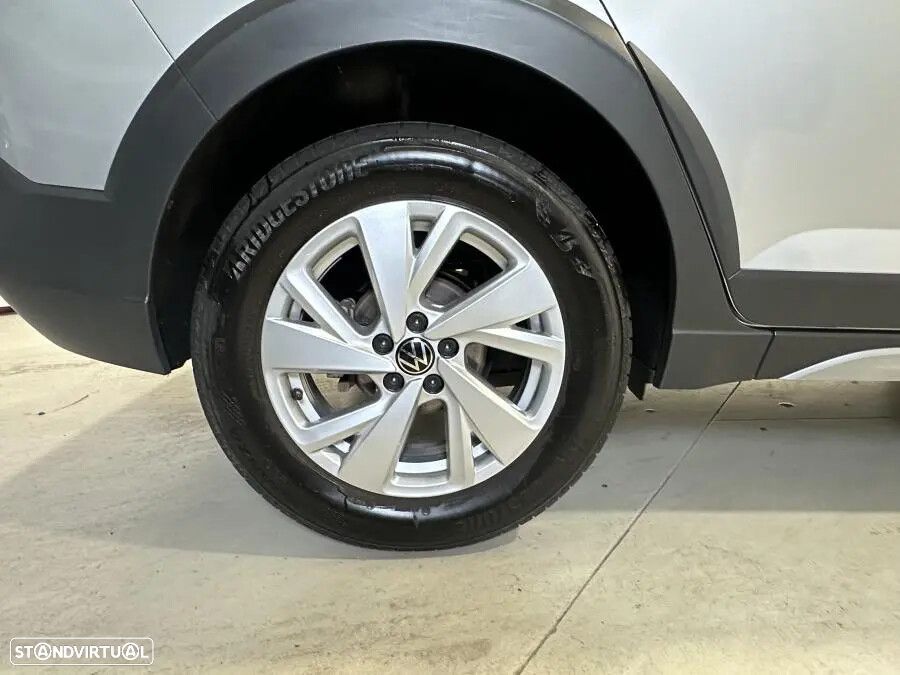 VW Taigo 1.0 TSI Urban DSG - 8